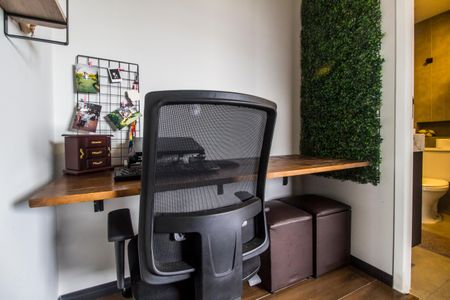 Apartamento à venda com 45m², 1 quarto e 1 vaga Apartamento à venda com 45m², 1 quarto e 1 vagaEscritório