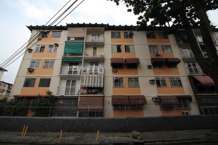 Apartamento à venda com 49m², 2 quartos e 1 vagaFachada com Placa