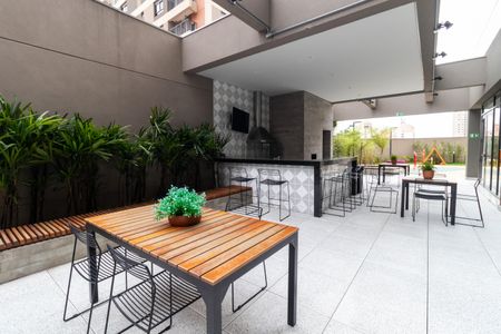 Apartamento à venda com 157m², 3 quartos e 2 vagas Apartamento à venda com 157m², 3 quartos e 2 vagasÁrea Comum - Churrasqueira