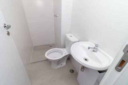 Apartamento à venda com 157m², 3 quartos e 2 vagas Apartamento à venda com 157m², 3 quartos e 2 vagasBanheiro Social