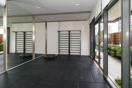 Apartamento à venda com 157m², 3 quartos e 2 vagas Apartamento à venda com 157m², 3 quartos e 2 vagasÁrea Comum - Academia