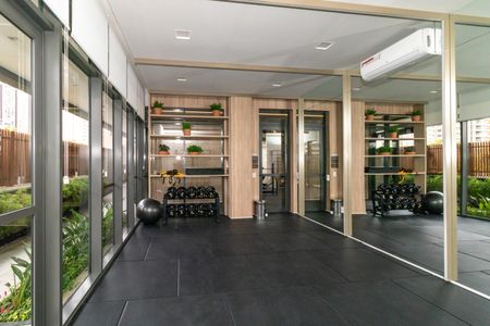 Apartamento à venda com 157m², 3 quartos e 2 vagas Apartamento à venda com 157m², 3 quartos e 2 vagasÁrea Comum - Academia