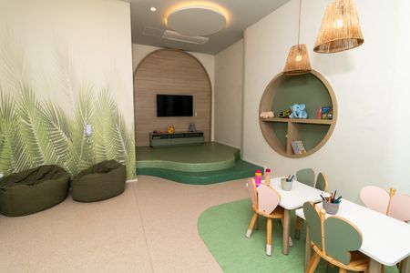 Apartamento à venda com 157m², 3 quartos e 2 vagas Apartamento à venda com 157m², 3 quartos e 2 vagasÁrea Comum - Brinquedoteca