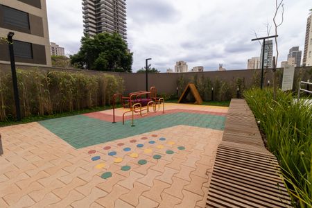 Apartamento à venda com 157m², 3 quartos e 2 vagas Apartamento à venda com 157m², 3 quartos e 2 vagasÁrea Comum - Playground