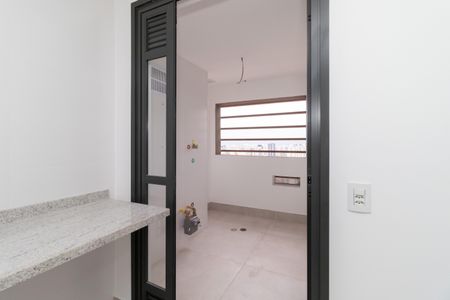 Apartamento à venda com 157m², 3 quartos e 2 vagas Apartamento à venda com 157m², 3 quartos e 2 vagasÁrea de Serviço