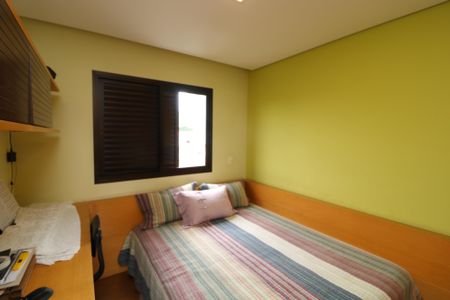 Apartamento à venda com 125m², 3 quartos e 3 vagasQuarto 2