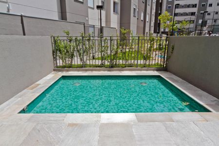 Apartamento para alugar com 42m², 2 quartos e sem vaga Apartamento para alugar com 42m², 2 quartos e sem vagaÁrea comum - Piscina
