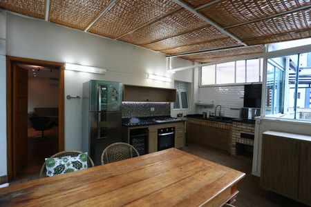 Apartamento à venda com 88m², 1 quarto e 2 vagas Apartamento à venda com 88m², 1 quarto e 2 vagascozinha