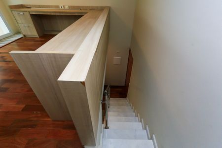 Apartamento à venda com 88m², 1 quarto e 2 vagas Apartamento à venda com 88m², 1 quarto e 2 vagassuíte escada