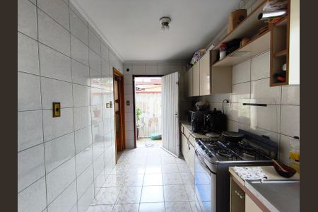 Casa à venda com 160m², 3 quartos e 2 vagas Casa à venda com 160m², 3 quartos e 2 vagasCozinha