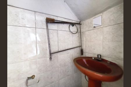 Casa à venda com 160m², 3 quartos e 2 vagas Casa à venda com 160m², 3 quartos e 2 vagasBanheiro de serviço