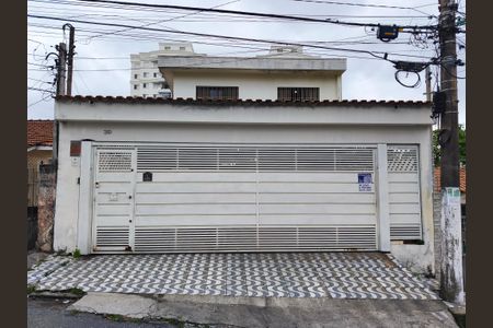 Casa à venda com 160m², 3 quartos e 2 vagas Casa à venda com 160m², 3 quartos e 2 vagasFachada + Plaquinha
