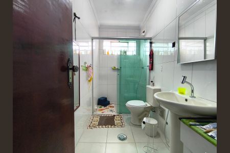 Casa à venda com 160m², 3 quartos e 2 vagas Casa à venda com 160m², 3 quartos e 2 vagasBanheiro