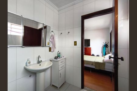 Casa à venda com 160m², 3 quartos e 2 vagas Casa à venda com 160m², 3 quartos e 2 vagasBanheiro da Suíte