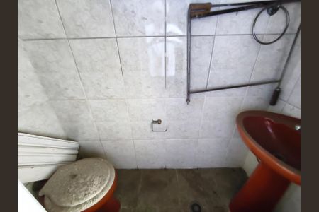 Casa à venda com 160m², 3 quartos e 2 vagas Casa à venda com 160m², 3 quartos e 2 vagasBanheiro de serviço