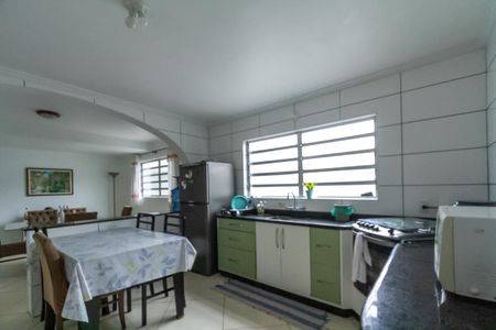 Casa à venda com 253m², 3 quartos e 3 vagasCozinha