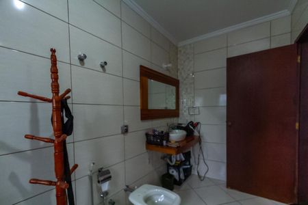 Casa à venda com 253m², 3 quartos e 3 vagasBanheiro da Suíte