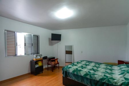 Casa à venda com 253m², 3 quartos e 3 vagasQuarto 2