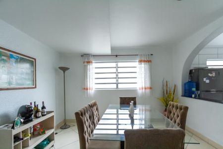 Casa à venda com 253m², 3 quartos e 3 vagasCopa