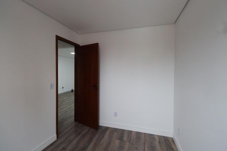 Quarto 1 de apartamento para alugar com 2 quartos, 54m² em Chácara Califórnia, São Paulo