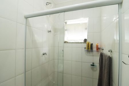 Casa para alugar com 113m², 2 quartos e 2 vagas Casa para alugar com 113m², 2 quartos e 2 vagasBanheiro da Suíte 2