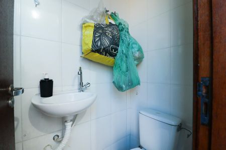 Casa para alugar com 113m², 2 quartos e 2 vagas Casa para alugar com 113m², 2 quartos e 2 vagasBanheiro de Serviço