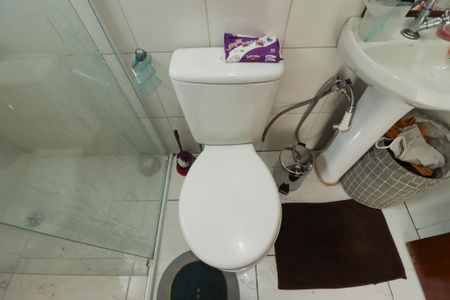 Casa para alugar com 113m², 2 quartos e 2 vagas Casa para alugar com 113m², 2 quartos e 2 vagasBanheiro da Suíte 1