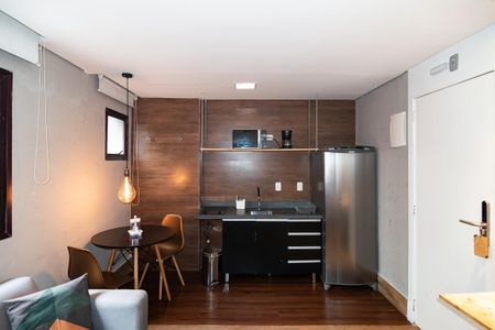 Cozinha de apartamento para alugar com 1 quarto, 36m² em Consolação, São Paulo