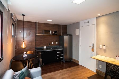 Cozinha de apartamento para alugar com 1 quarto, 36m² em Consolação, São Paulo
