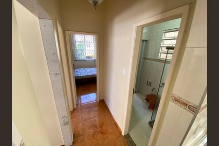 Corredor de apartamento para alugar com 2 quartos, 66m² em Todos Os Santos, Rio de Janeiro