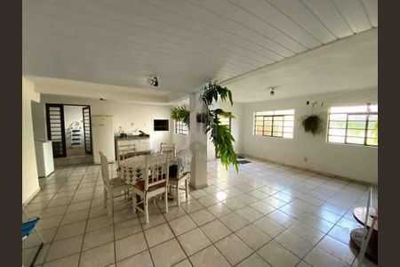 Casa à venda com 5 quartos, 255m² em Jardim Capivari, Campinas