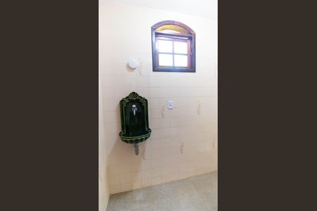 Casa de condomínio à venda com 160m², 3 quartos e 5 vagas Casa de condomínio à venda com 160m², 3 quartos e 5 vagasLavabo