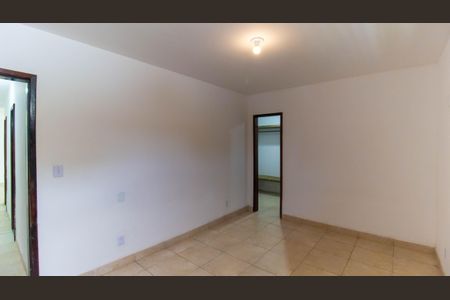 Casa de condomínio à venda com 160m², 3 quartos e 5 vagas Casa de condomínio à venda com 160m², 3 quartos e 5 vagasSuíte