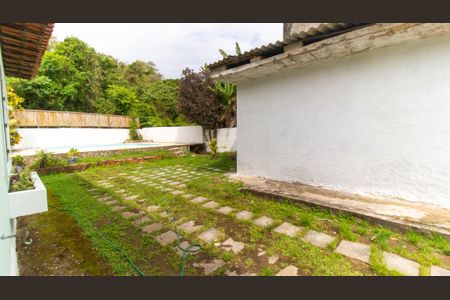 Casa de condomínio à venda com 160m², 3 quartos e 5 vagas Casa de condomínio à venda com 160m², 3 quartos e 5 vagasVista do Quarto 1