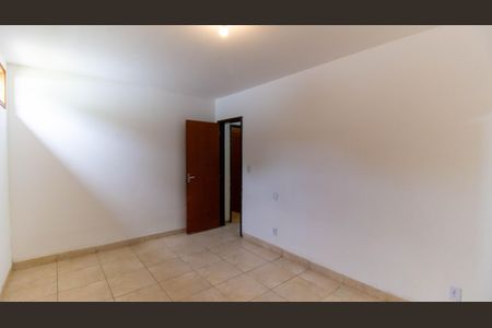 Casa de condomínio à venda com 160m², 3 quartos e 5 vagas Casa de condomínio à venda com 160m², 3 quartos e 5 vagasSuíte