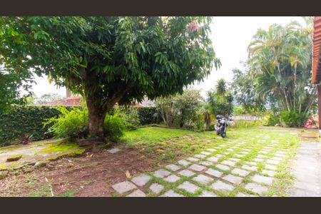 Casa de condomínio à venda com 160m², 3 quartos e 5 vagas Casa de condomínio à venda com 160m², 3 quartos e 5 vagasÁrea Externa