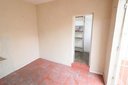 Casa à venda com 82m², 2 quartos e 1 vagaÁrea de Serviço