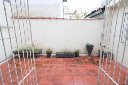 Casa à venda com 82m², 2 quartos e 1 vagaQuintal