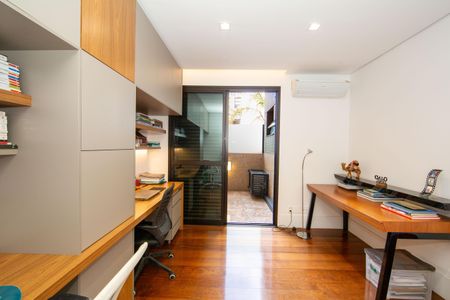 Apartamento para alugar com 233m², 4 quartos e 4 vagasQuarto 4