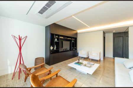 Apartamento para alugar com 233m², 4 quartos e 4 vagasSala