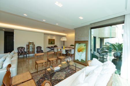 Apartamento para alugar com 233m², 4 quartos e 4 vagasSala