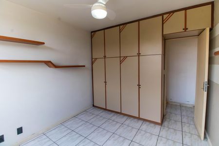 Apartamento à venda com 75m², 2 quartos e 1 vagaQuarto 2