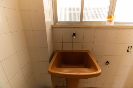 Apartamento à venda com 75m², 2 quartos e 1 vagaÁrea de Serviço