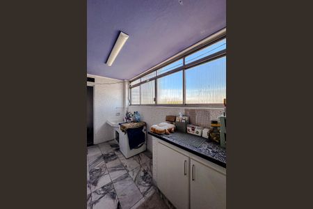 Apartamento à venda com 150m², 3 quartos e 1 vagaÁrea de Serviço