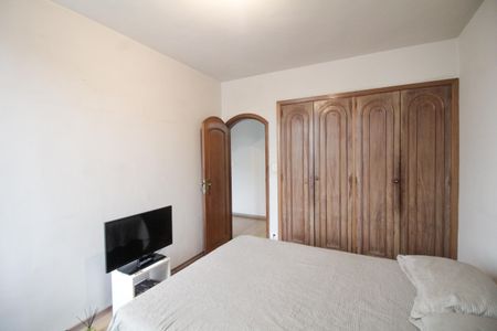 Apartamento à venda com 118m², 3 quartos e 2 vagasQuarto 2