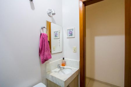 Apartamento à venda com 67m², 2 quartos e 1 vagaBanheiro social