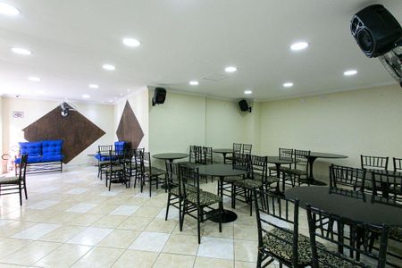 Apartamento à venda com 77m², 3 quartos e 2 vagasCondomínio - Salão de Festas 