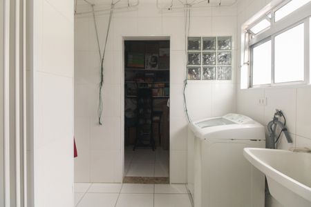 Apartamento à venda com 77m², 3 quartos e 2 vagasÁrea de Serviço 