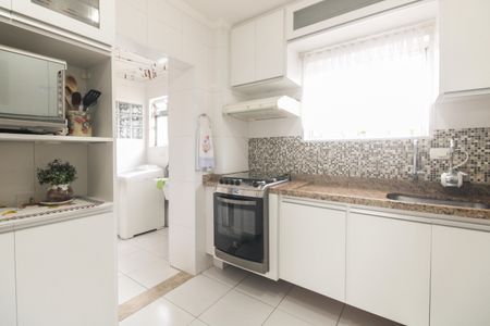 Apartamento à venda com 77m², 3 quartos e 2 vagasCozinha 