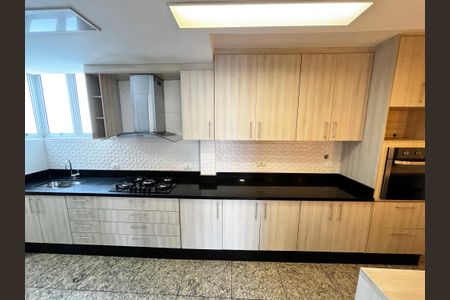 Apartamento para alugar com 162m², 5 quartos e 3 vagasCozinha